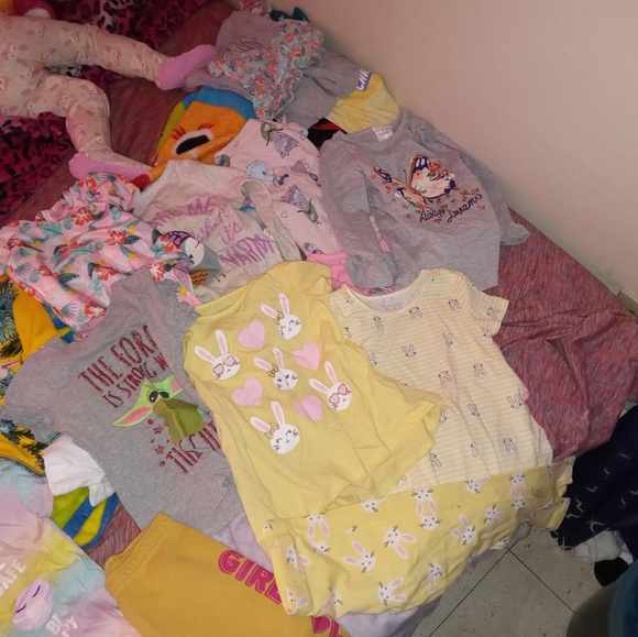 Clothes - Picture 10 of 13